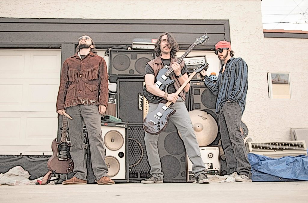 Ripple Music to release debut album from LA-based trio SALEM’S BEND | Stream and share new song&nbsp;‘Balshazzar’